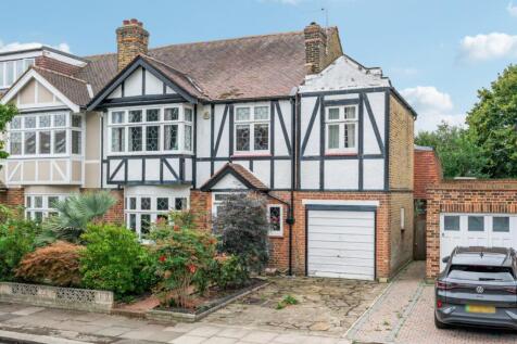 Gerard Road, 
Barnes, SW13