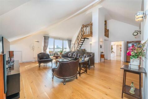 Ares Court,
Homer Drive, E14