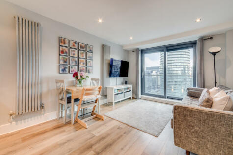 Millwall - 2 bedroom flat for sale