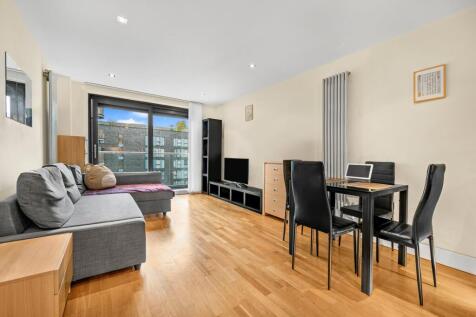 Millharbour,
Millwall, E14