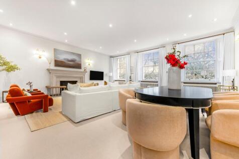 Hyde Park Square,
Hyde Park, W2