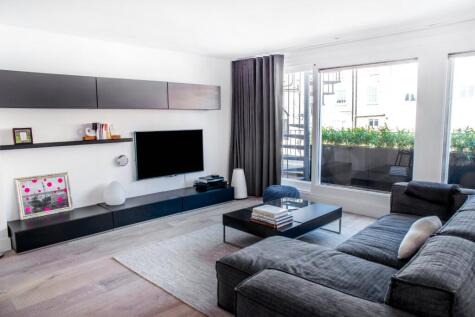 Gloucester Terrace,
Bayswater, W2