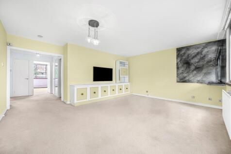 The Quadrangle,
Hyde Park, W2