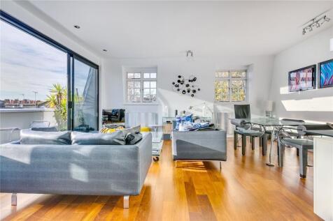 Elm Park Road, 
Chelsea, SW3