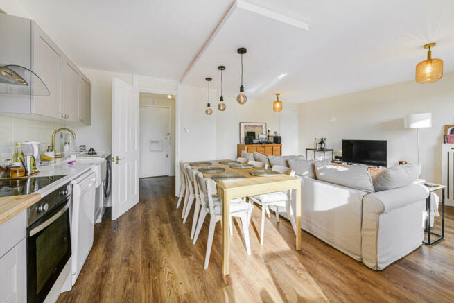 Kitchen/Dining Area