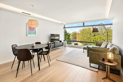 Albert Embankment, 
Lambeth, SE1