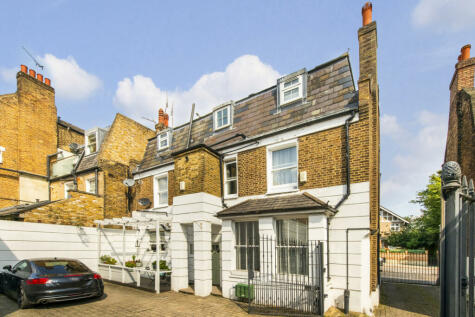 West Hill - 3 bedroom flat for sale