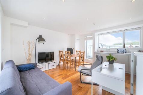 Zeno Court,
19 Long Walk, SE1