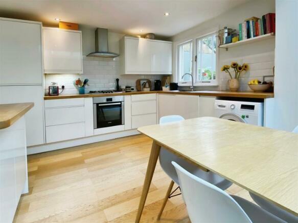 Kitchen/Breakfast Room