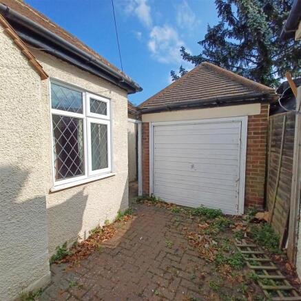 Detached Garage