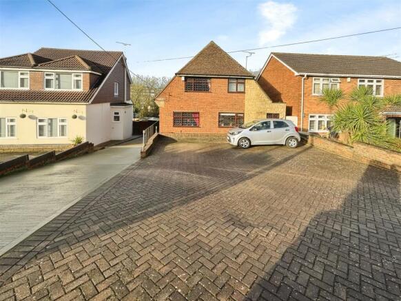 Snodhurst Avenue