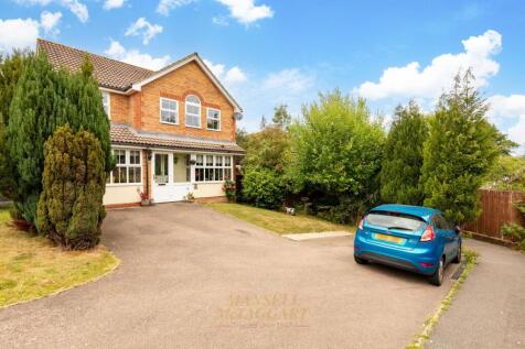 Gabriel Road, Maidenbower, RH10