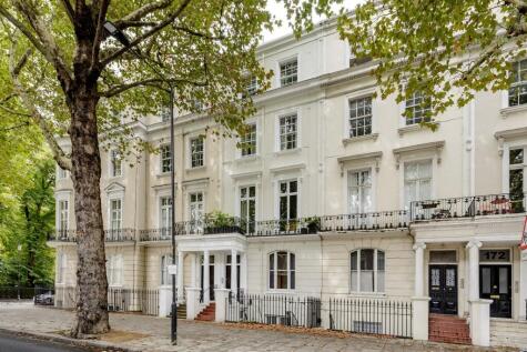 Holland Park Avenue, London, W11