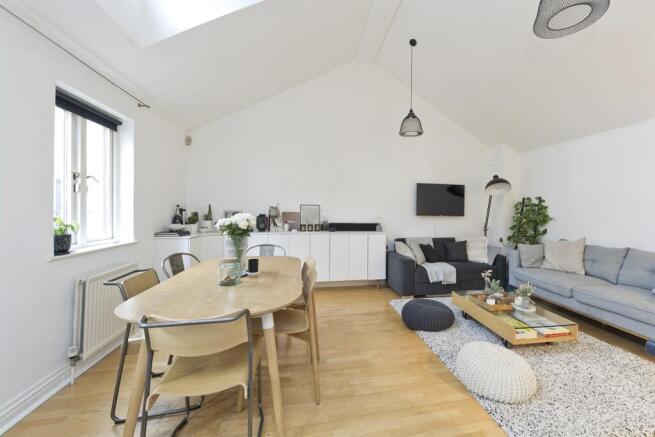 Reception+Dining+Roo