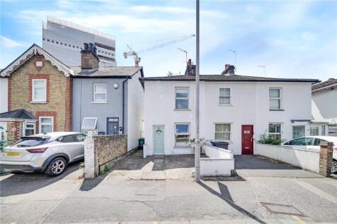 Cambridge Road, Kingston upon Thames, KT1