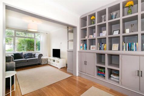 Alton Gardens, Twickenham, TW2