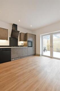 Hunter House Road, Hunters bar, S11