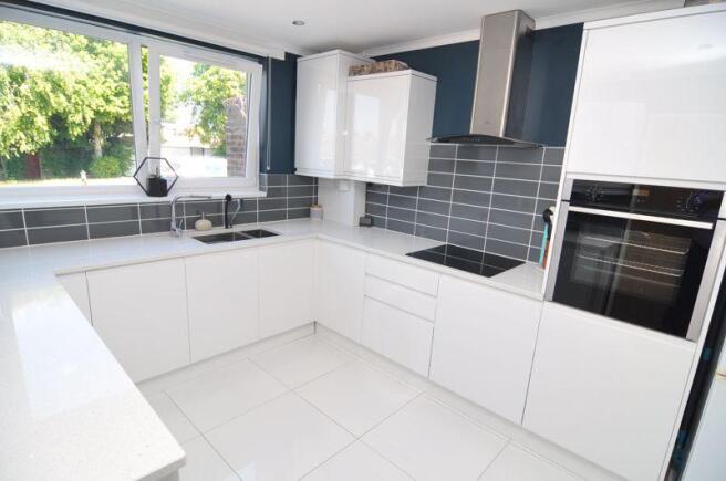 3bed Semidetached House For Sale In Whitchurch Bristol 3bed Semidetached House For Sale In Whitchurch Bristol