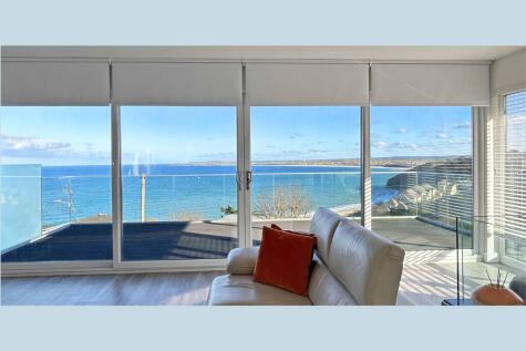 Spectacular coastal home near St. Ives, Cornwall