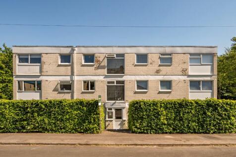 Lawrence Grove, Woolston, Hampshire, SO19