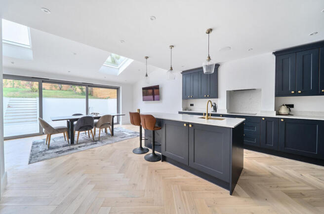 1334581-5-6890a7f...