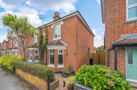 Macnaghten Road, Bitterne, Southampton, Hampshire, SO18