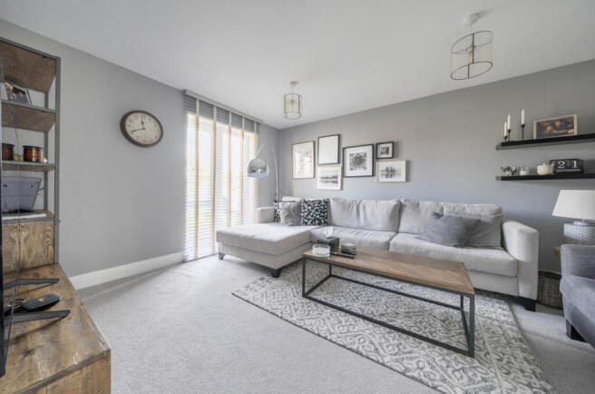 1360498-4-68d416f...