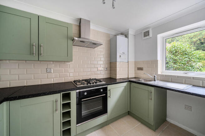 1364446-26-68ecf5...