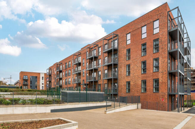 1370510-1-68ef9e7...