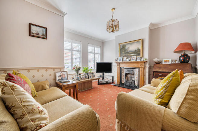 1373804-10-6908d7...