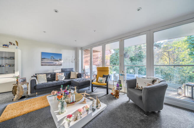 1383873-13-6920b1...