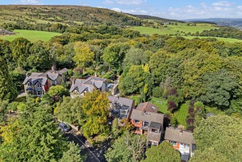 Oakwood, Whitehall Road, Darwen, BB3