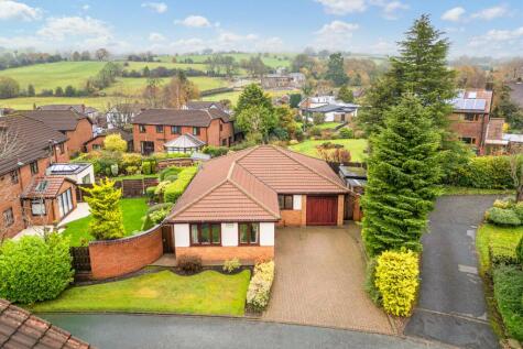 Bryngs Drive, Harwood, Bolton, BL2