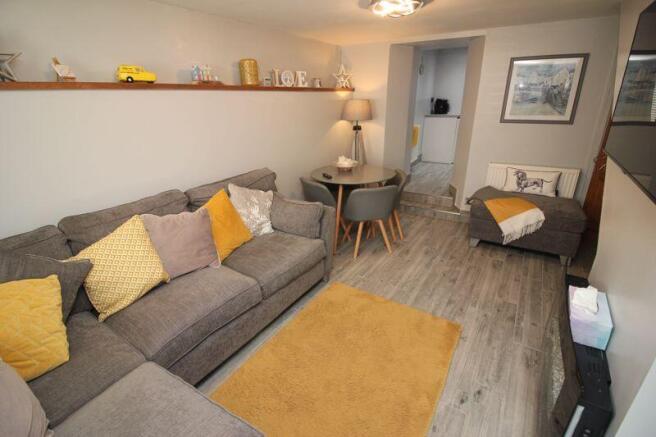 lounge/diner
