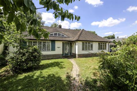 Paddock Way, Hurst Green Oxted, Surrey, RH8