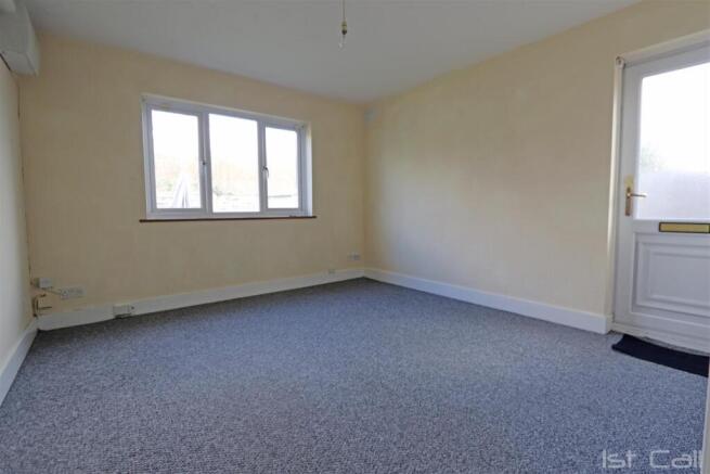 lounge_1.jpg