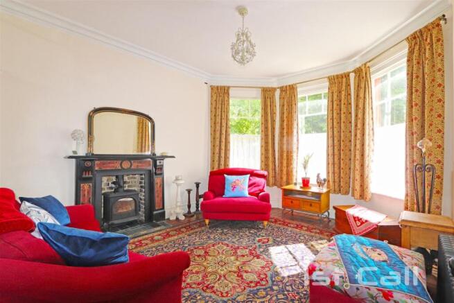 Front Lounge