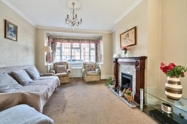 1310322-7-684b337...