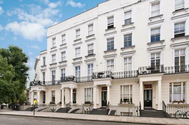 Studio flat to rent in St Stephens Gardens, Bayswater, W2, W2