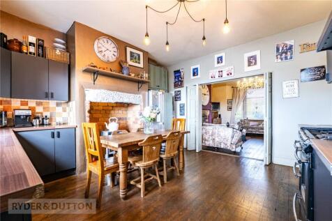 Highfield Terrace, Queensbury, Bradford, West Yorkshire, BD13