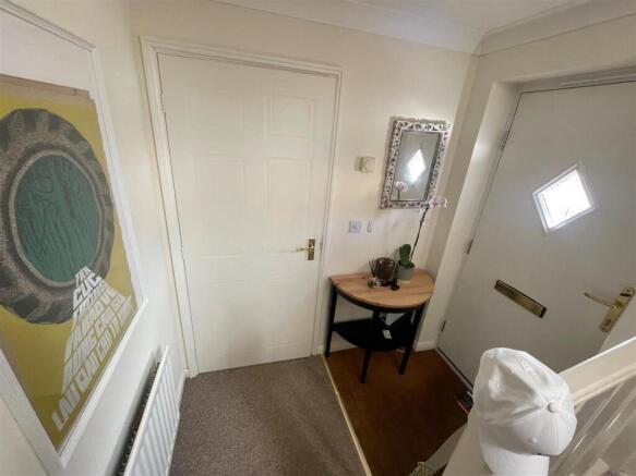 Entrance hallway.jpg