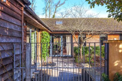 Blakes Road, Wargrave, Berkshire, RG10