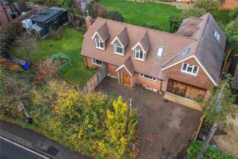 Old Bath Road, Charvil, Berkshire, RG10