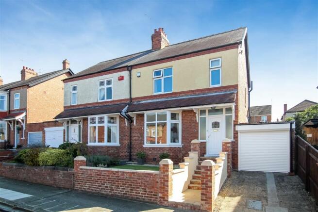 3 Bedroom Semi-detached House For Sale In Pierremont Road, Darlington, Dl3