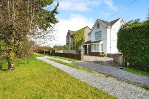 Ynyscedwyn Road, Ystradgynlais, Swansea, Powys, SA9