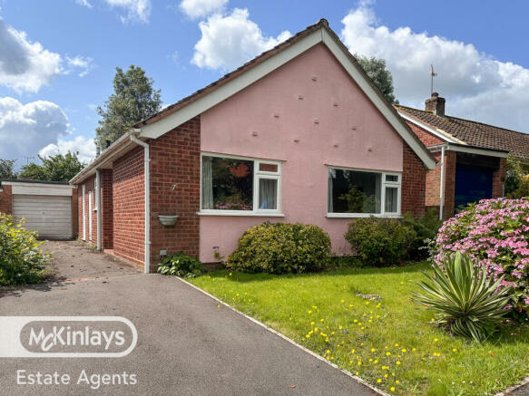 2 Bed Detached Bungalow for Sale