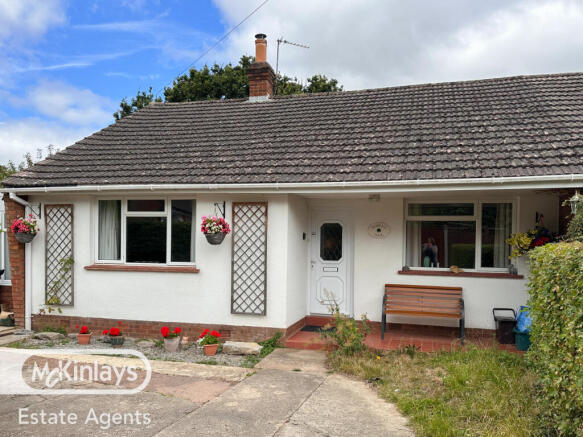 Semi-detached Bungalow set on a large plot