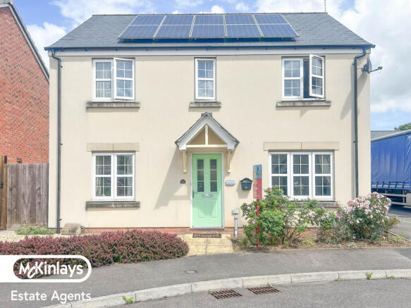 4 Bedroom Detached with office, garage and parkin