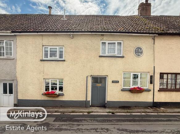 3 Bedroom Cottage for Sale in the sought-after vi