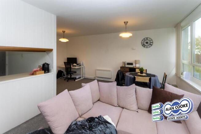 L-SHAPED LIVING ROOM